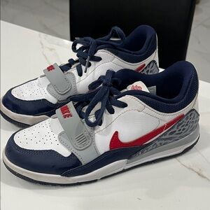 Nike Kids' White, Navy, and Red Sneakers